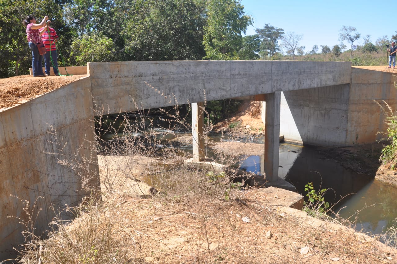 Pontes de concreto na zona rural