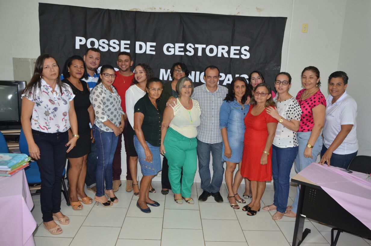 Empossados os novos gestores das escolas municipais de Porto Nacional