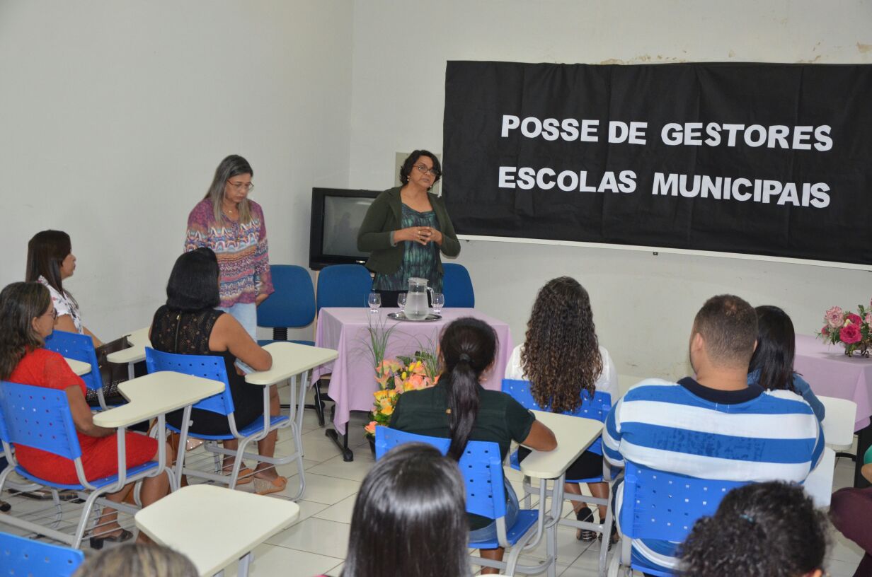 Empossados os novos gestores das escolas municipais de Porto Nacional 2