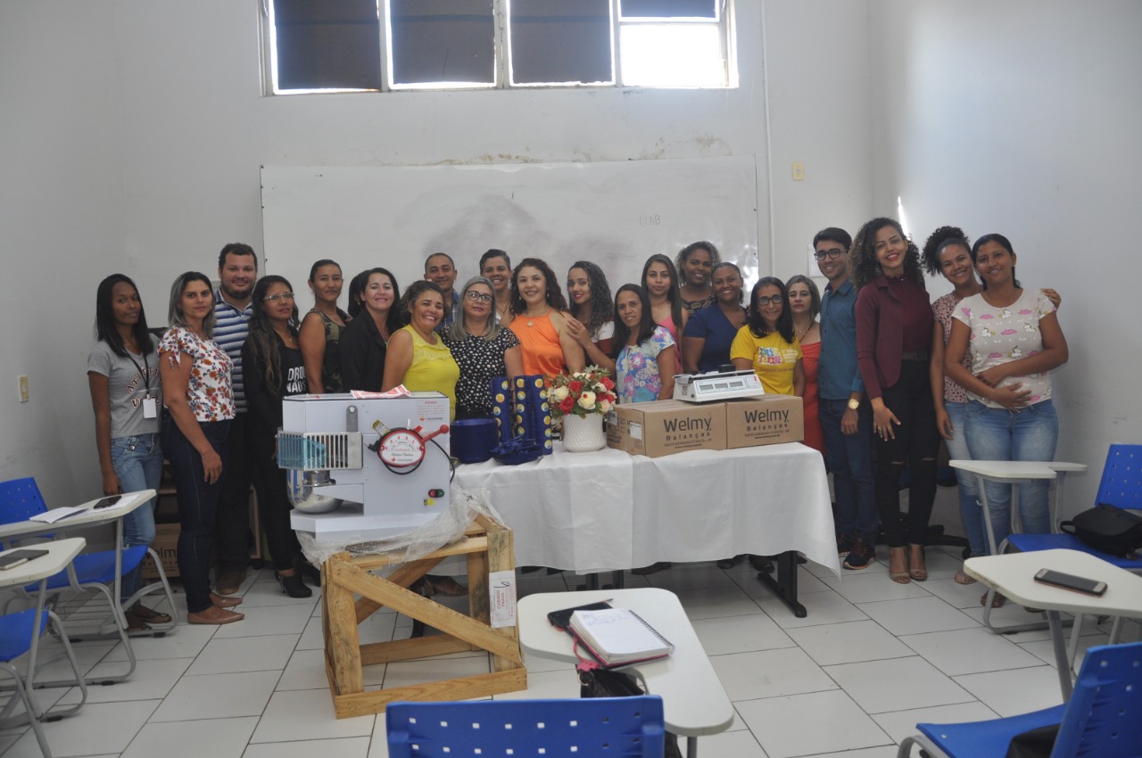 Escolas municipais recebem equipamentos no município de Porto Nacional