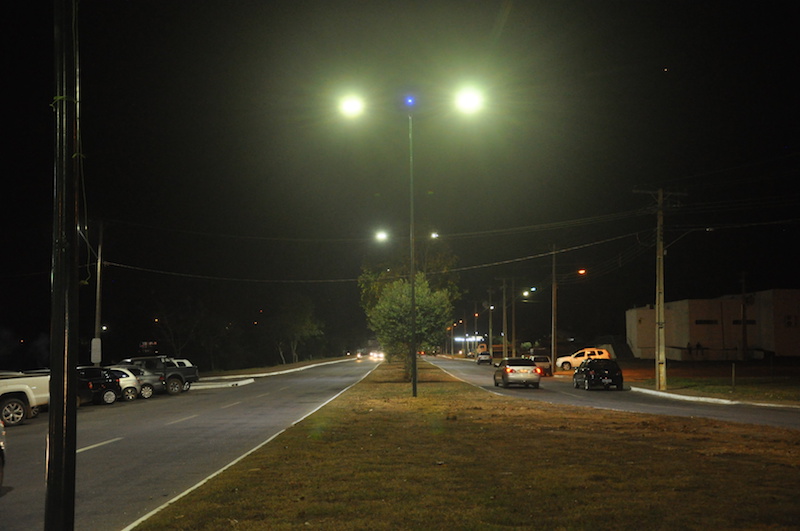 Prefeitura de Porto Nacional implanta iluminação de LED para a Avenida Beira Rio