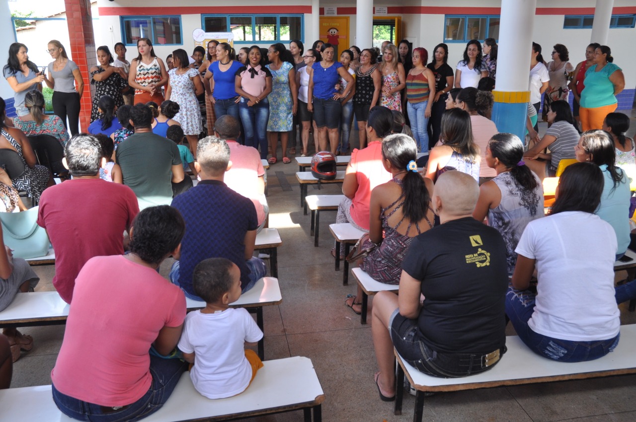 Secretaria Municipal da Educação de Porto Nacional promove encontro com pais nas escolas com o tema A Família na Escola